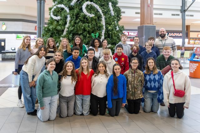 🎹🎶 The holiday spirit continues to spread thanks to our talented 8th grade Discovery Piano Lab students!

Today, they shared their music with the community by performing festive tunes for residents at StoryPoint Assisted Living Facility in Mishawaka and later for shoppers at University Park Mall. 🎵✨

What a wonderful way to bring joy beyond the classroom this holiday season! 💛 #PHMExcellence
