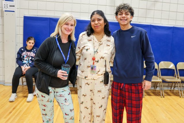 ✨ From Page to Stage… and straight into the holiday spirit! ✨

Today at Walt Disney Elementary, one talented student from each grade level had their story turned into a live performance in the annual Page to the Stage event.

Take a look at some of our favorite moments from today! Full photo gallery link is in the comments.